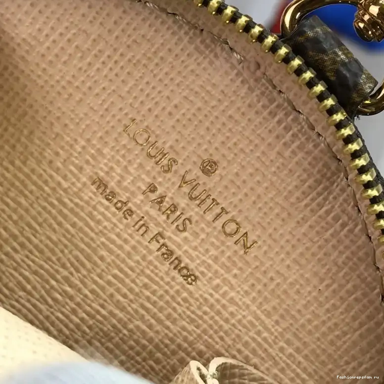 Fashionrepsfam ru 205FY0126 LV Bags 0628